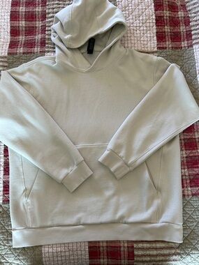lululemon athletica Men's Hoodie - Light Bone